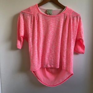 Kiddo adorable Hi Low mixed material girls top. Size M.